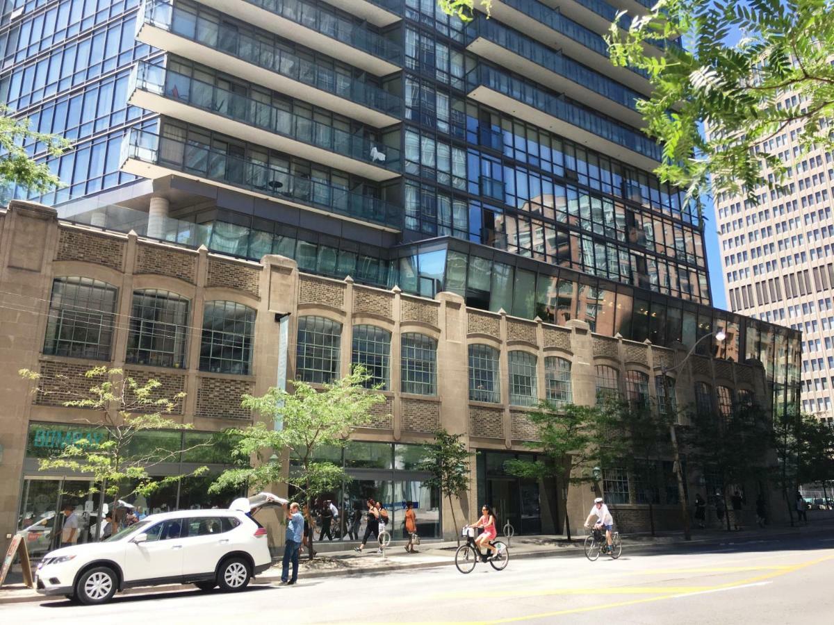 Altitude Suites Bay Street - Holiday Bonus - Free Parkingトロント エクステリア 写真